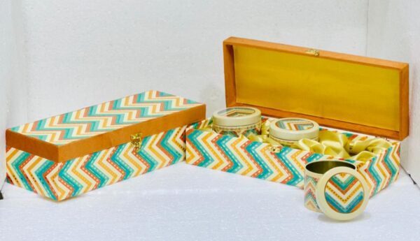 Vibrant gift hampers box with 3 jars, ideal for wedding favors, stylish gifts, and colorful celebrations.