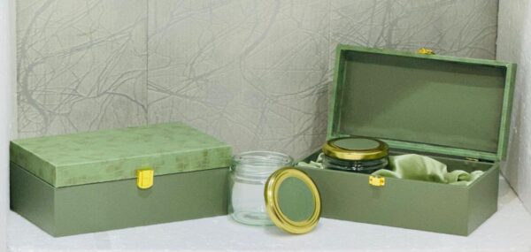 Emerald Fusion 2 Jar Hamper gift box, perfect for elegant wedding favors and special occasions.